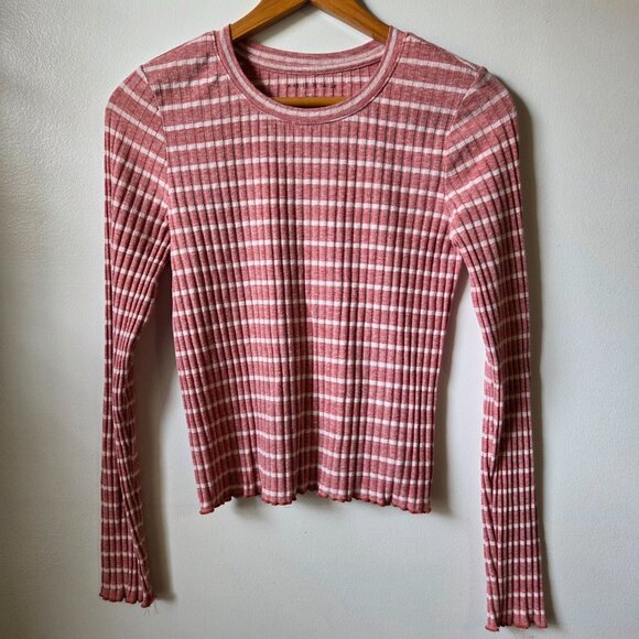 EUC AMERICAN EAGLE RIBBED STRIPED LONGSLEEVE LETTUCE HEM TOP SIZE  M - Picture 1 of 13